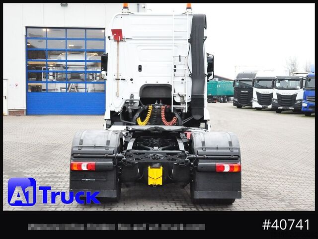 Gefahrgut LKW MERCEDES-BENZ 1846BL GGVS ADR Hydraulik Ölkühler