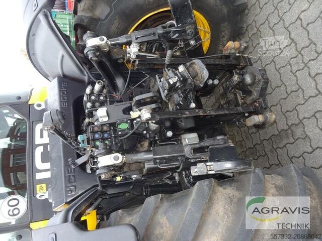 Traktor JCB FASTRAC 4220