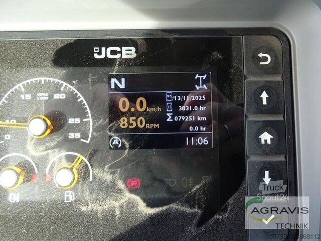 Traktor JCB FASTRAC 4220