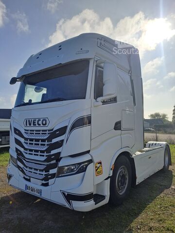 Tracteur routier standard Iveco SWAY 510