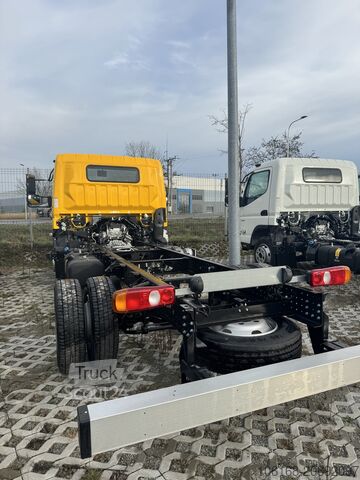 Tovornjakovo podvozje Fuso CANTER 6C18 4X4 Fahrgestell