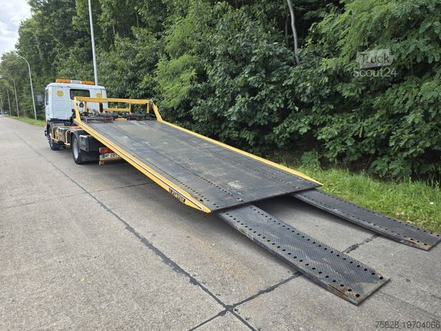 Abschleppwagen SCANIA mit  Schiebeplateau Fiault + 2x Seilwinde