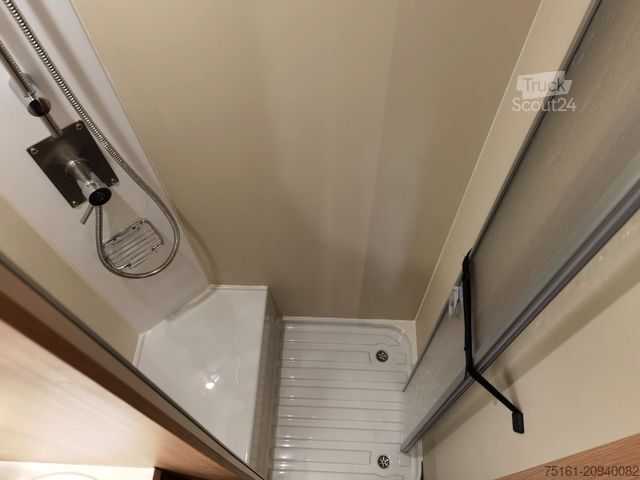 Yarı entegre karavan FORSTER T 699 HB / 140PS / HUBBETT & HECKBETT