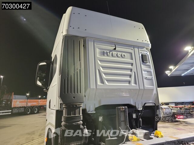  Iveco S-Way 510 6X2 BDF Full Air Suspension Automatic...