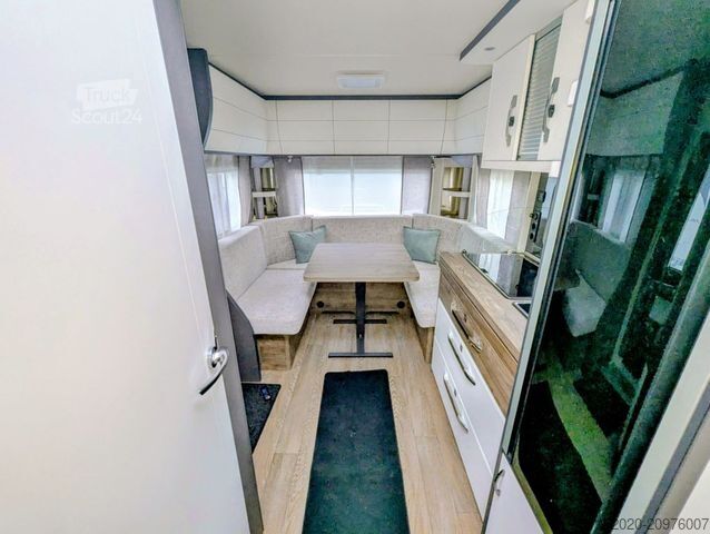 Caravan HOBBY Excellent Edition 540 UL AUTARKPAKET, AUFLASTUNG