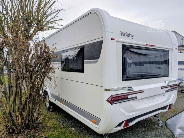 Caravan HOBBY Excellent 560 CFe FUßBODENERWÄRMUNG, AUFLASTUNG
