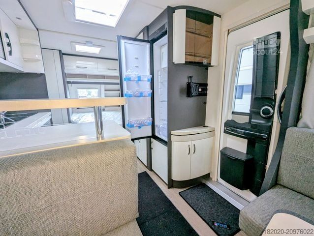 Caravan HOBBY Excellent 560 CFe FUßBODENERWÄRMUNG, AUFLASTUNG