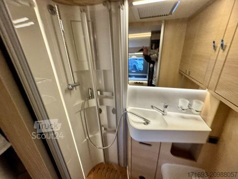 Półzintegrowany kamper Hymer/Eriba B-Klasse MC T 600 WhiteLine