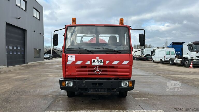 Vehicul de aspirație Mercedes-Benz SK 814 (VIDANGEUR / VACUUM / AUXILAIRY / SPER /...