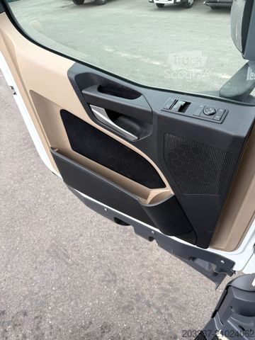 Standaard trekker MERCEDES-BENZ Actros 1843 / Retarder / L StreamSpace