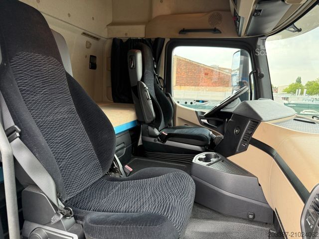 Standaard trekker MERCEDES-BENZ Actros 1843 / Retarder / L StreamSpace