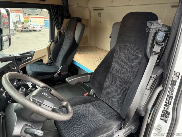 Standaard trekker MERCEDES-BENZ Actros 1843 / Retarder / L StreamSpace