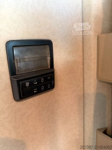 Standaard trekker MERCEDES-BENZ Actros 1843 / Retarder / L StreamSpace