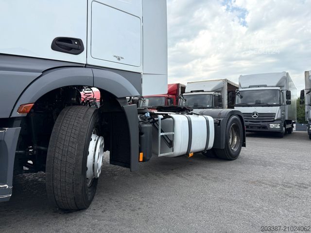 Standaard trekker MERCEDES-BENZ Actros 1843 / Retarder / L StreamSpace