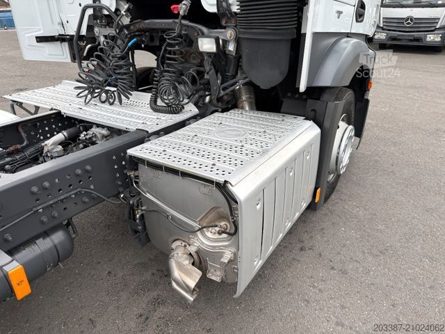Standaard trekker MERCEDES-BENZ Actros 1843 / Retarder / L StreamSpace