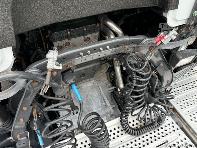 Standaard trekker MERCEDES-BENZ Actros 1843 / Retarder / L StreamSpace