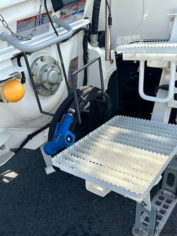 Camion pompe à béton MERCEDES-BENZ 2636 /Putzmeister/ Sany SY 25 Z4-150