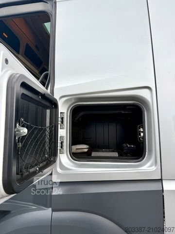 Standaard trekker MERCEDES-BENZ Actros 1846 / Retarder / Schubboden