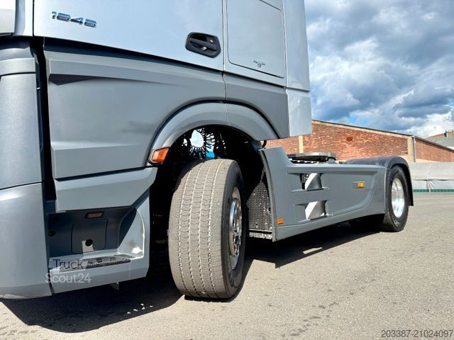 Standaard trekker MERCEDES-BENZ Actros 1846 / Retarder / Schubboden
