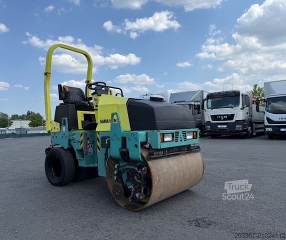 Одно-барабанний каток AMMANN Kombiwalzen/AV 32KE/Vibrationswalze/ Gummi-Stahl