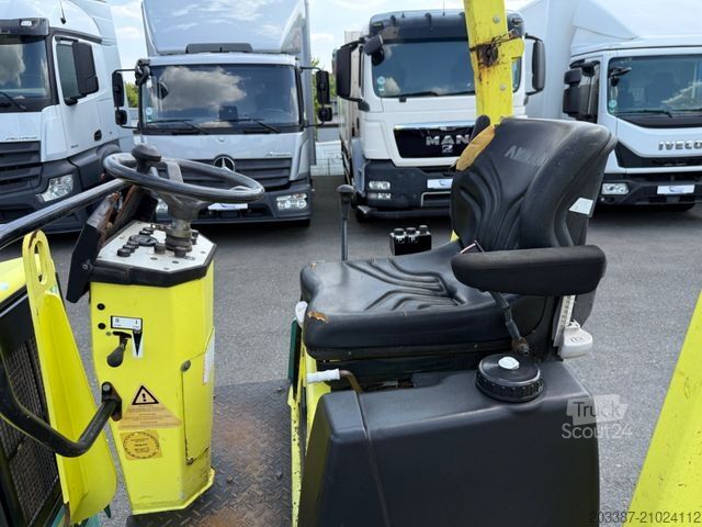Одно-барабанний каток AMMANN Kombiwalzen/AV 32KE/Vibrationswalze/ Gummi-Stahl