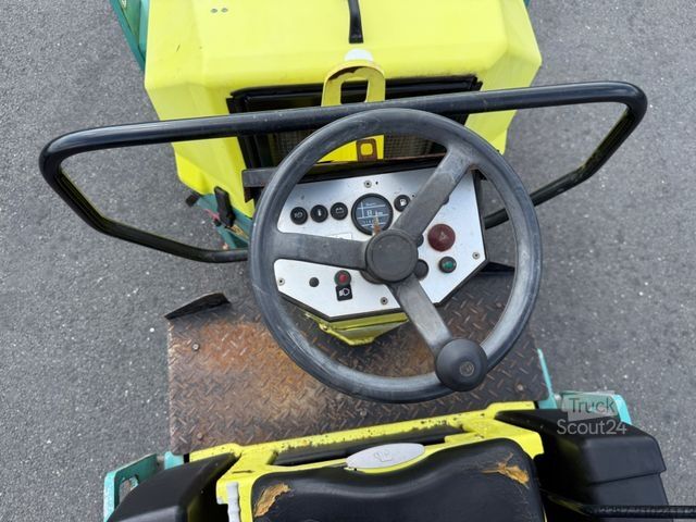 Одно-барабанний каток AMMANN Kombiwalzen/AV 32KE/Vibrationswalze/ Gummi-Stahl