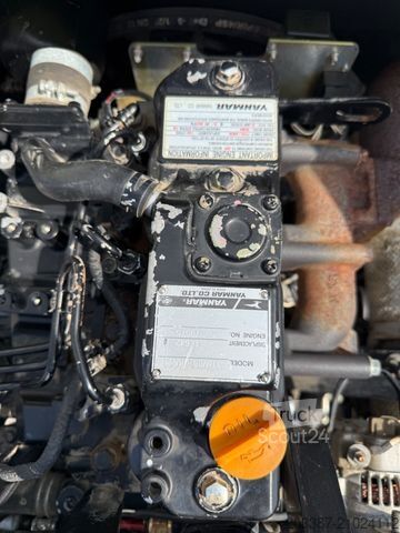 Одно-барабанний каток AMMANN Kombiwalzen/AV 32KE/Vibrationswalze/ Gummi-Stahl