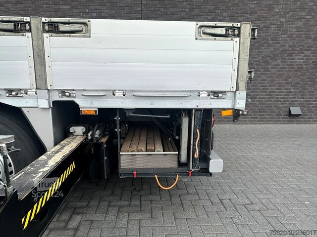 Camion cu macara DAF XF 530 8X2+HIAB 1055E-8+JIB 150X-6 KRAAN/KRAN/C...