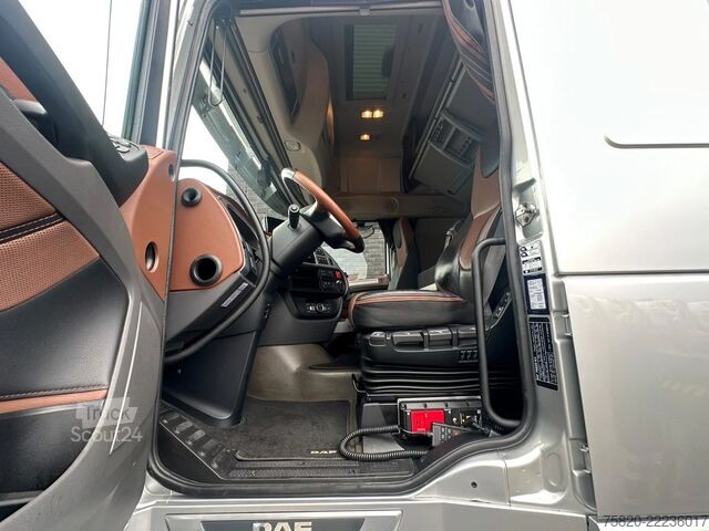 Camion cu macara DAF XF 530 8X2+HIAB 1055E-8+JIB 150X-6 KRAAN/KRAN/C...
