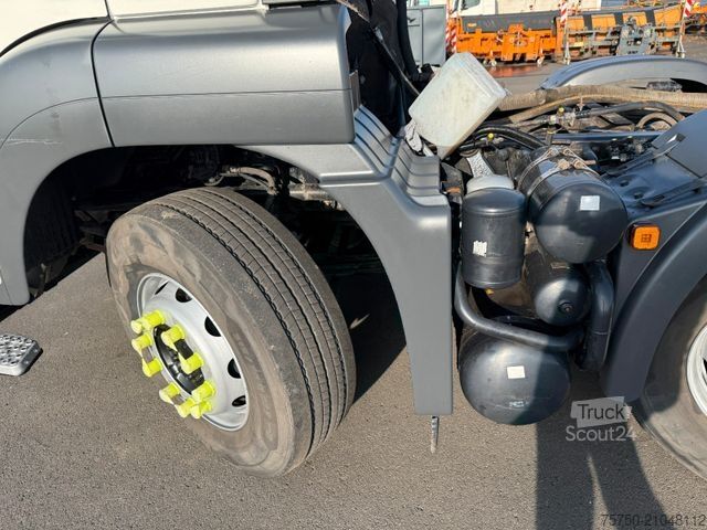 Șasiu de camion MAN TGS 32.360 8x2  4- Achser