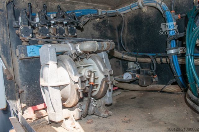 Özel amaçlı kamyon MERCEDES-BENZ 1018 Atego Straßenreiniger Faun VIAJET 5 R