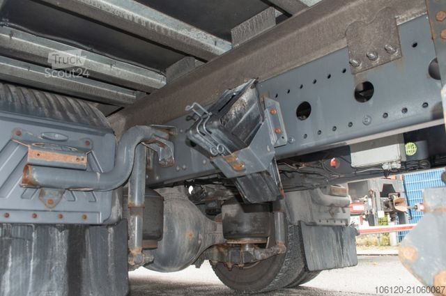 LKW mit Kofferaufbau MERCEDES-BENZ Atego 1523L 4x2 Koffer