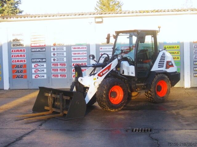 încărcător Bobcat Kompakt-Radlader L 85 4x4 Schaufel Gabel