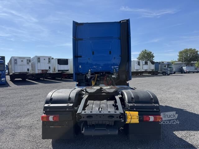 Tractora standard Mercedes Benz 1851 LS Actros Gigaspace Retarder Standklima