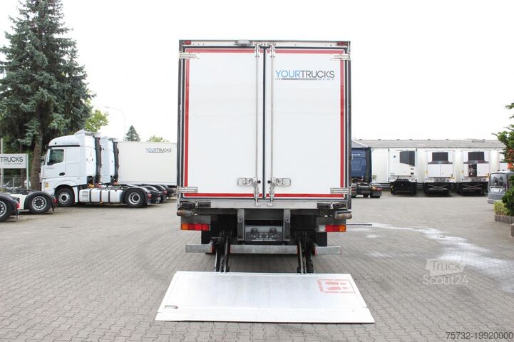 Koelwagen Mercedes-Benz Axor 1824 E5  Carrier Supra  Türen+LBW  Strom