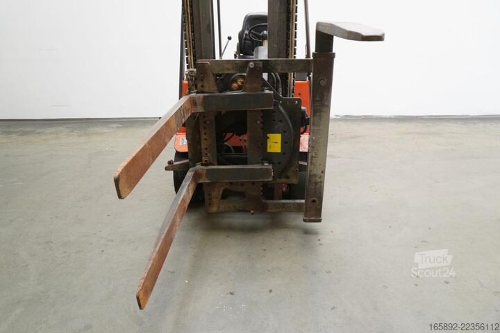 Trukki Linde E 25 Z 325