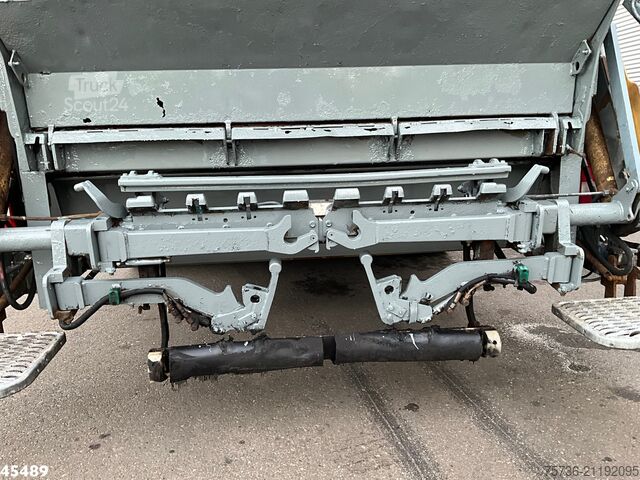 Refuse collection vehicle DAF FAG 75 CF 310 Manual gearbox Geesink / van Schi...