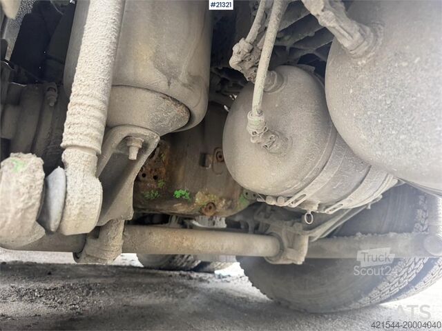 Standart-SZM Volvo FH16 660 6x4 Truck w/ Hydraulics.