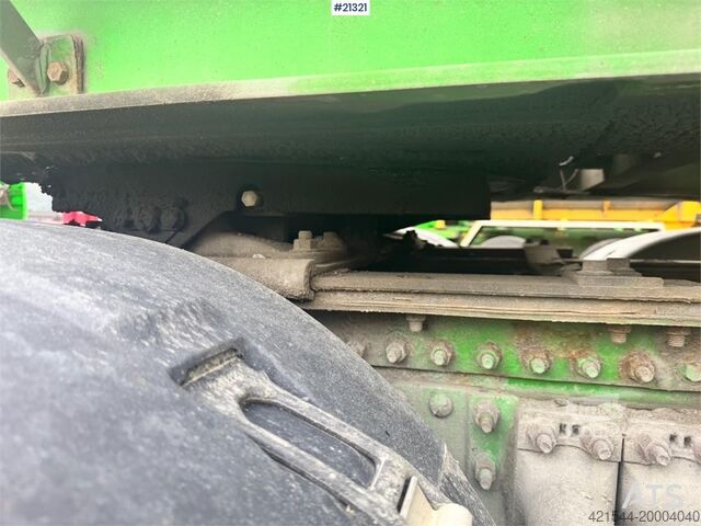 Standart-SZM Volvo FH16 660 6x4 Truck w/ Hydraulics.