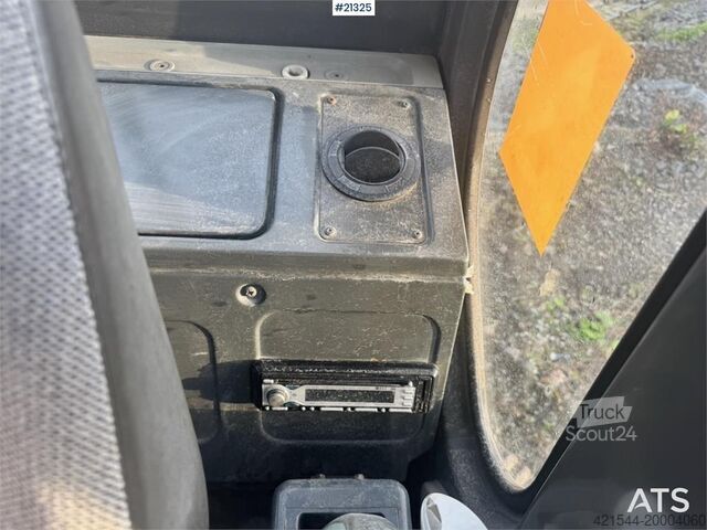 Gravemaskine med larvebånd JCB JS200LC