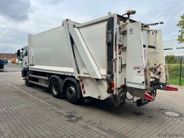 Garbage truck MAN 26.330 TGS 6x2 Zöller Medium XLH/Unfall