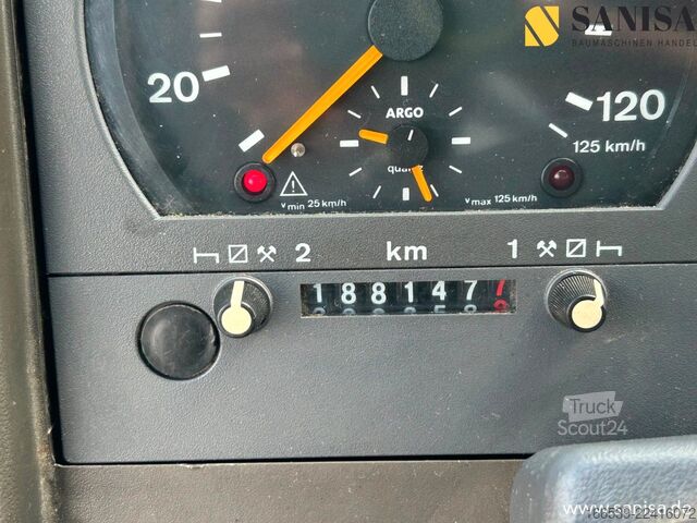 Kuorma-autoon asennettu työskentelyalusta MERCEDES-BENZ 917/ Ruthmann T180 Top