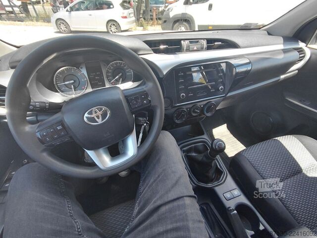 Furgon TOYOTA Hilux Double Cab Duty 4x4