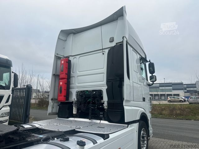 Standard tractor unit DAF XF530 FT SSC ACC LDWS Standklima 2 Tank Retarder