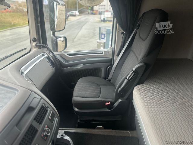 Standard tractor unit DAF XF530 FT SSC ACC LDWS Standklima 2 Tank Retarder