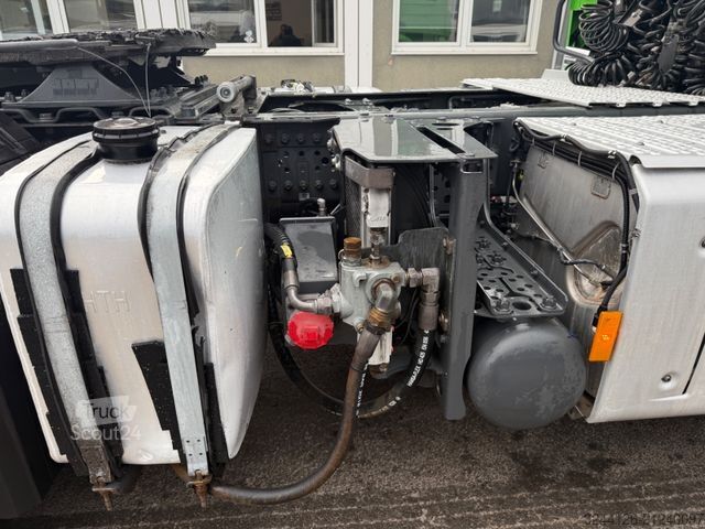 Standard tractor unit MERCEDES-BENZ Arocs 2148 HAD(1848)4X4/Retarder/MP5/MirrorCam/