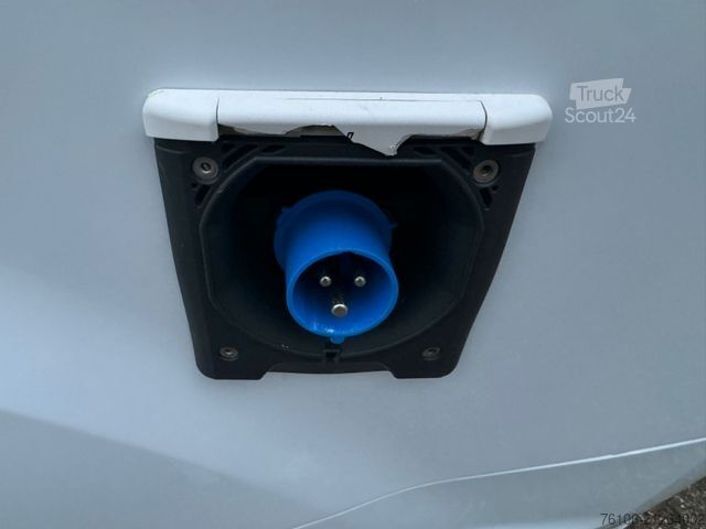 Hűtőfelépítményes furgon FORD Transit Custom Pharma*3 kammer*-30/+5/+22 Grad