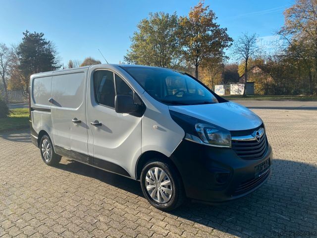 Furgão de painéis OPEL Vivaro B Kastenwagen L1H1  2,7t*Ahk*90 tkm *