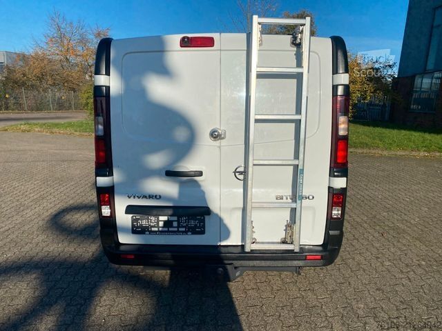 Furgão de painéis OPEL Vivaro B Kastenwagen L1H1  2,7t*Ahk*90 tkm *