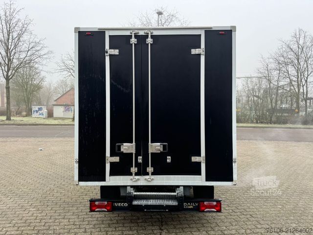 Hűtőfelépítményes furgon IVECO Daily 35S13 Kühlkoffer C33-Type 526EV